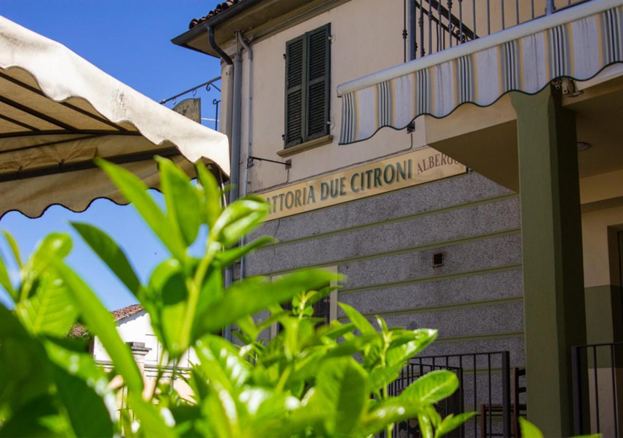Hotel Trattoria Due Citroni Casalgrasso Zewnętrze zdjęcie