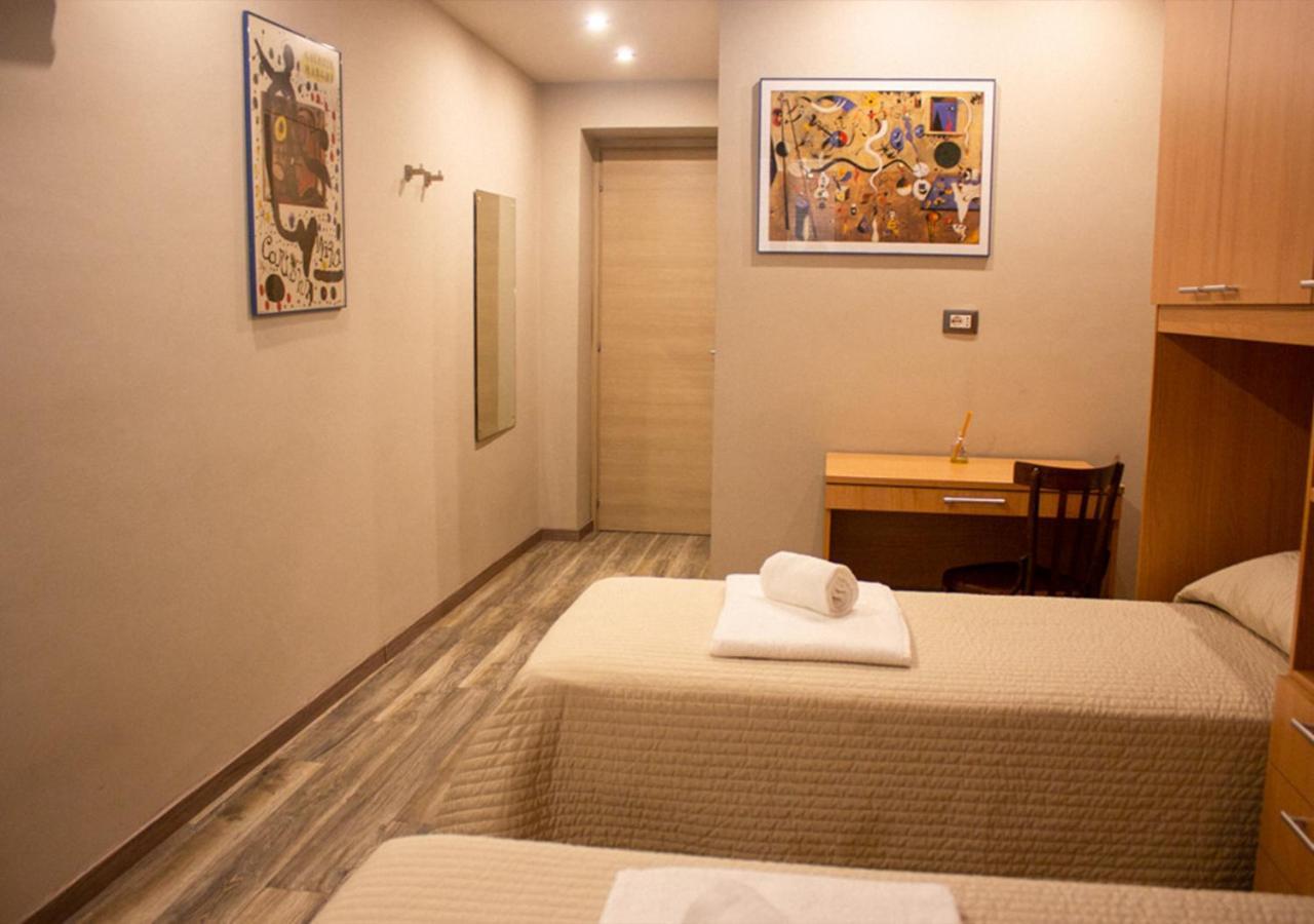 Hotel Trattoria Due Citroni Casalgrasso Zewnętrze zdjęcie