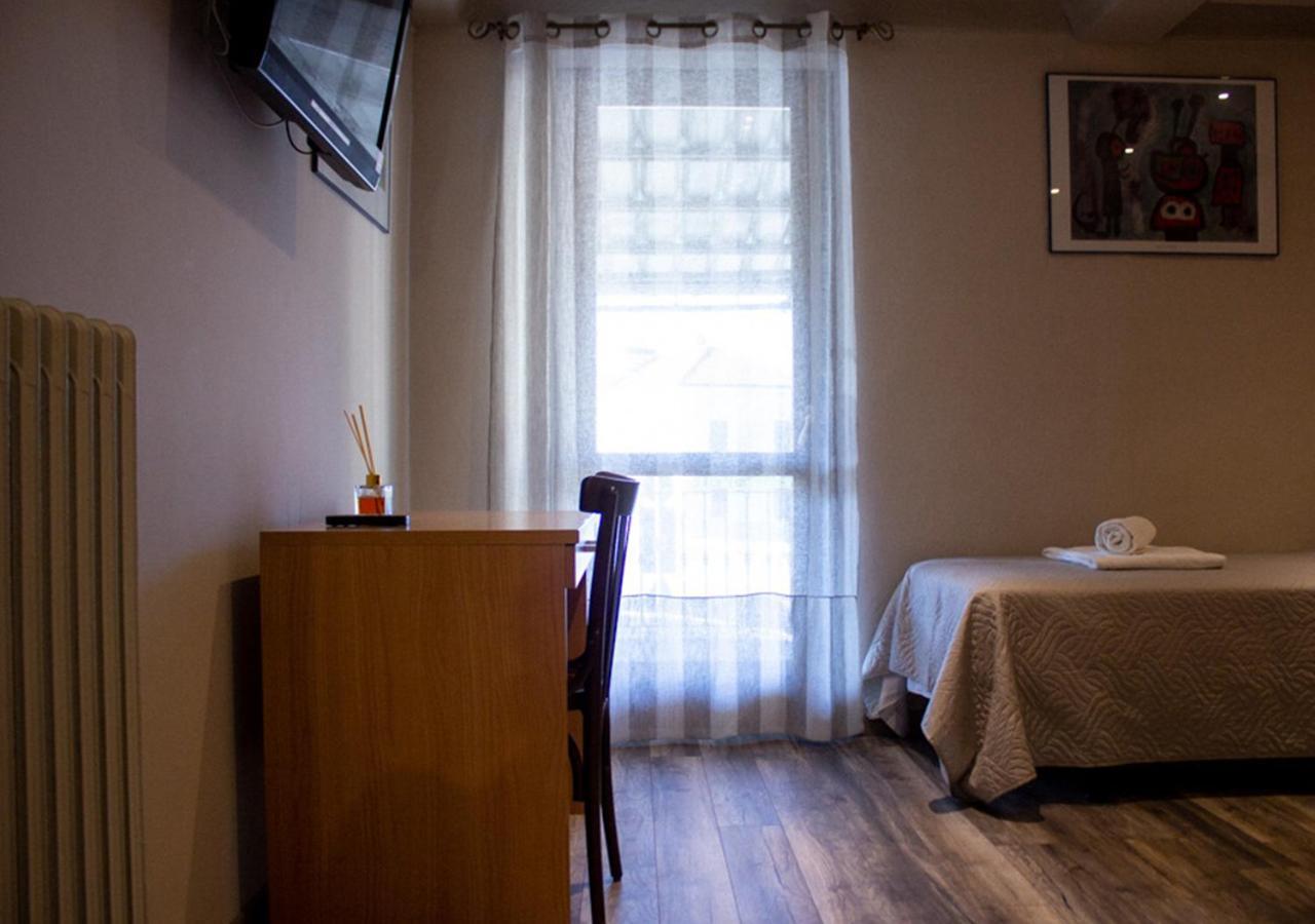 Hotel Trattoria Due Citroni Casalgrasso Zewnętrze zdjęcie