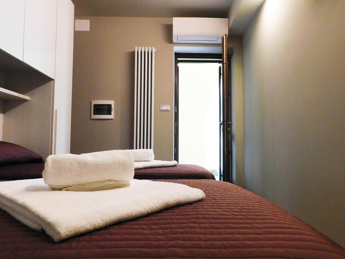 Hotel Trattoria Due Citroni Casalgrasso Zewnętrze zdjęcie